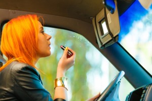 distracted driver lipstick